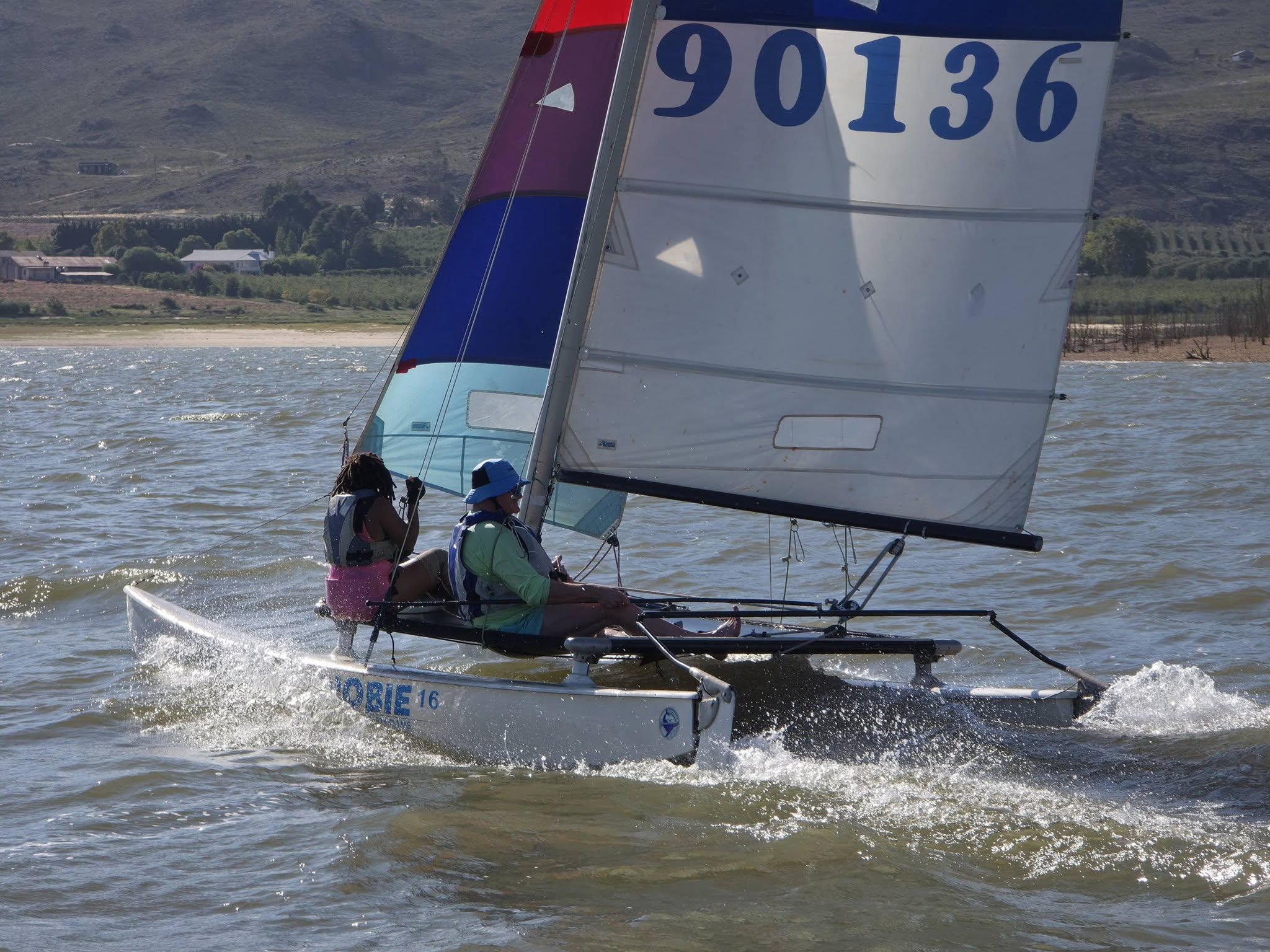 Hobie catamaran sailing lesson on Theewaterskloof Dam