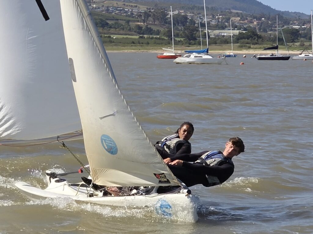 Looking for the shifts - Youth dinghy sailing camps at Theewater Sports Club